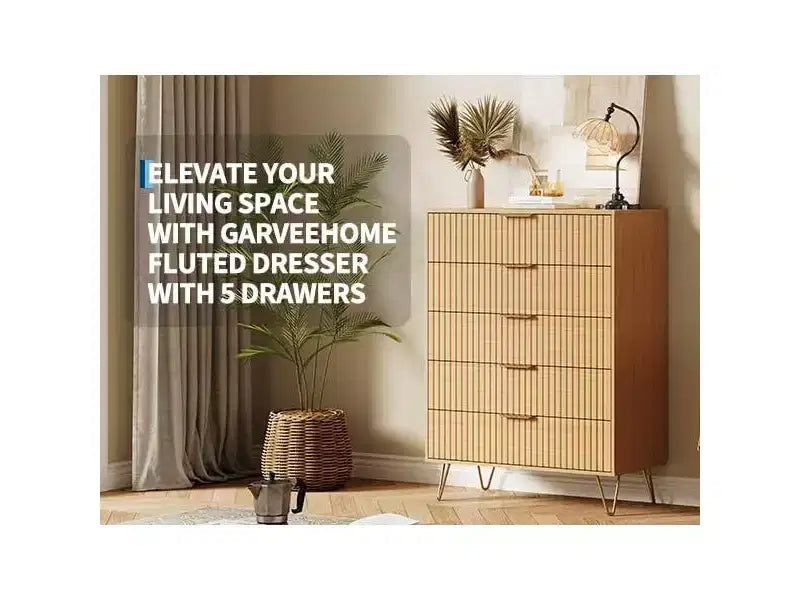 Comò moderno a 5 cassetti, altezza 121 cm, rovere naturale, maniglie oro, portata superiore 90 kg, antiribaltamento, impermeabile, contenitore di design per camera da letto/corridoio