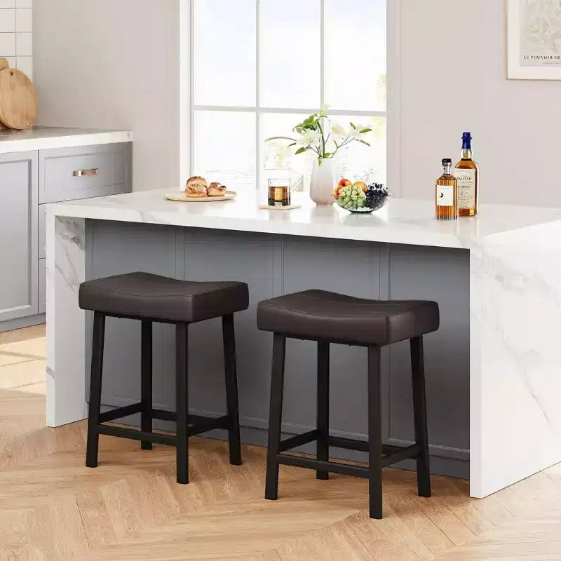 Sgabelli da Bar Altezza Bancone Set da 2, Sgabelli da Bar in Pelle PU con Robuste Gambe in Metallo, Sgabelli da Colazione con Sedile a Sella Spesso