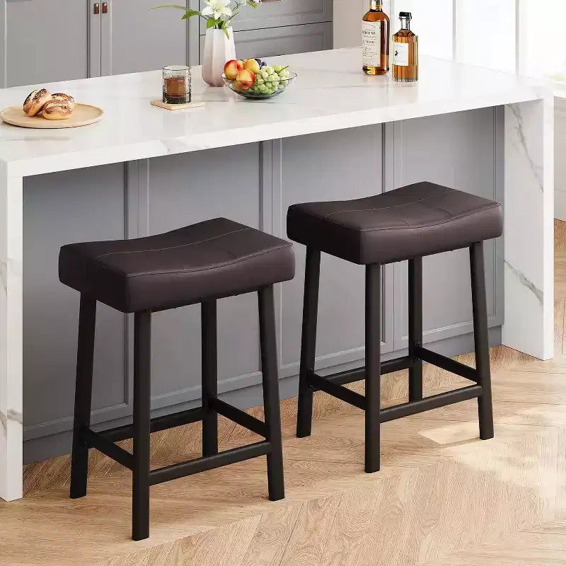 Sgabelli da Bar Altezza Bancone Set da 2, Sgabelli da Bar in Pelle PU con Robuste Gambe in Metallo, Sgabelli da Colazione con Sedile a Sella Spesso